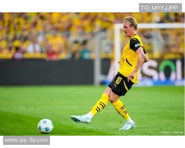 德甲中卫评级揭晓于帕塔施洛特贝克洲际级金玟哉国脚级表现引关注